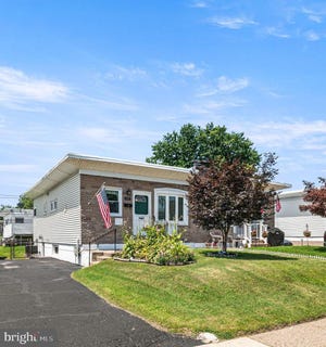 /international/us/251-acres-drive-ridley-park-pa-110101176873/
