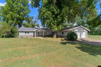 /international/us/282-riverview-drive-norfork-ar-110107635810/