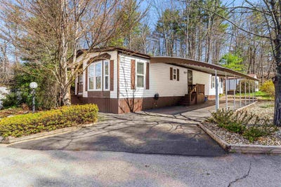 /international/us/19-kelly-court-goffstown-nh-110107613922/