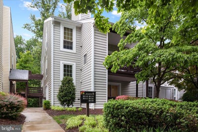 /international/us/10110-oakton-terrace-road-oakton-va-110108028069/