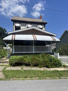 /international/us/822-bell-avenue-altoona-pa-110101161863/