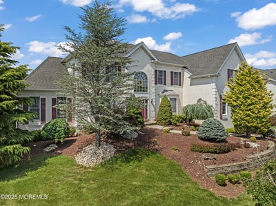 /international/us/1-hopkinson-court-marlboro-nj-110100879319/