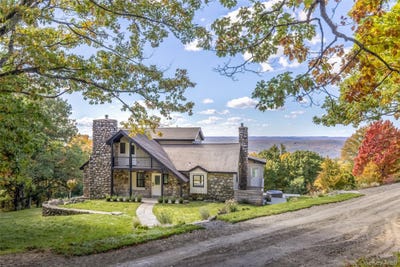 /international/us/37-mountainview-road-ellenville-ny-110120630117/