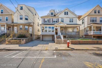 /international/us/28-willow-street-bayonne-nj-110106976128/