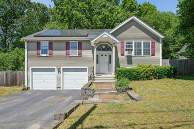 /international/us/42-wilbur-st-worcester-ma-110108681439/