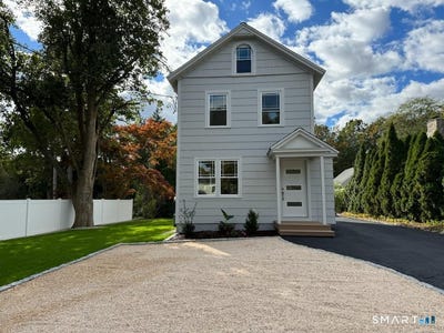 /international/us/429-round-hill-road-fairfield-ct-110106444691/