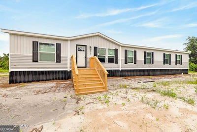 /international/us/6401-riverside-road-nahunta-ga-110108693413/