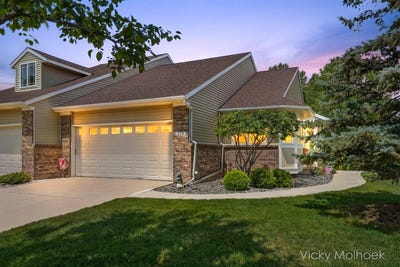/international/us/335-e-north-street-hastings-mi-110109208500/