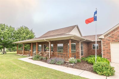 /international/us/2168-fruitland-road-sunset-tx-110105752584/