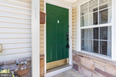 /international/us/302-weston-lane-new-hope-pa-110099047384/