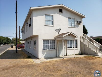 /international/us/1111-e-st-brawley-ca-110107441413/