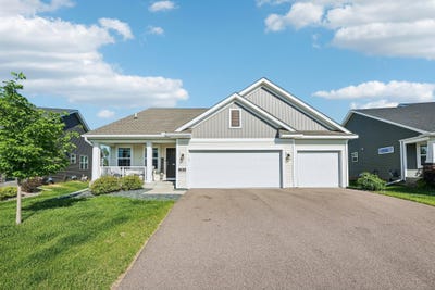 /international/us/13856-anderson-drive-rosemount-mn-110108353143/