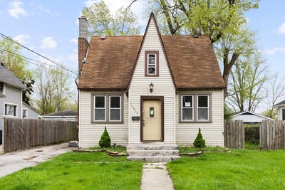 /international/us/14955-riverside-drive-south-holland-il-110099197887/
