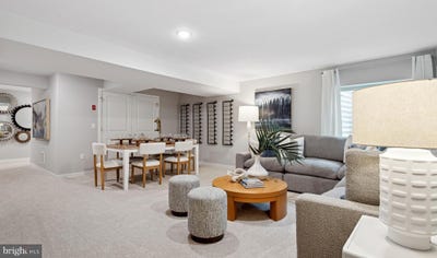 /international/us/lot-201-valor-lane-martinsburg-wv-110101261818/