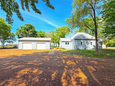/international/us/510-south-street-south-haven-mn-110108491795/