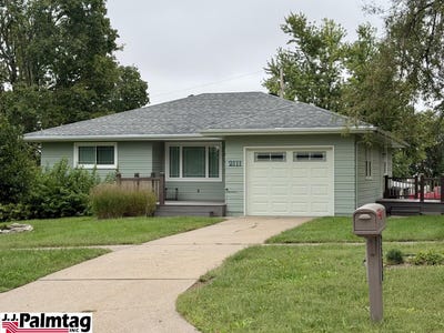 /international/us/2111-l-street-auburn-ne-110110268480/