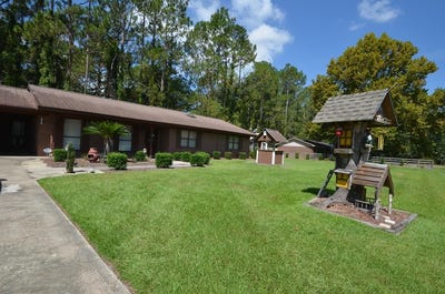 /international/us/2603-dianne-street-adel-ga-110101291595/