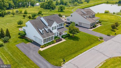 /international/us/36747-pond-side-lane-purcellville-va-110100155734/