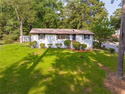 /international/us/5207-dixie-lake-road-union-city-ga-110099963103/