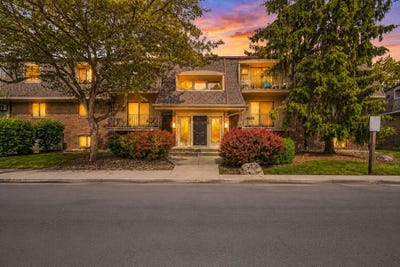 /international/us/138-e-bailey-road-naperville-il-110108351264/