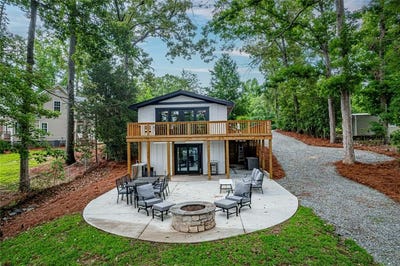 /international/us/233-lakeshore-drive-eatonton-ga-110108580928/