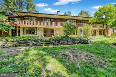 /international/us/44-meadow-glen-lane-reading-pa-110108338416/