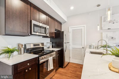 /international/us/203-haverford-avenue-narberth-pa-110107167790/