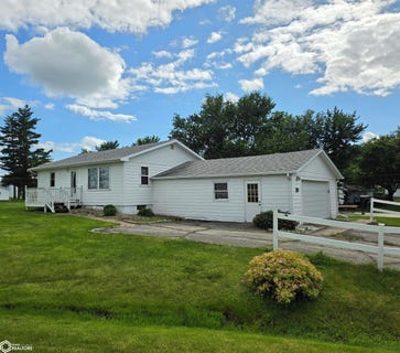 /international/us/908-highway-5-lovilia-ia-110108659437/