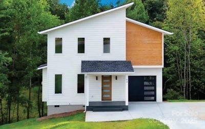 /international/us/90-bear-creek-hills-drive-leicester-nc-110097601422/