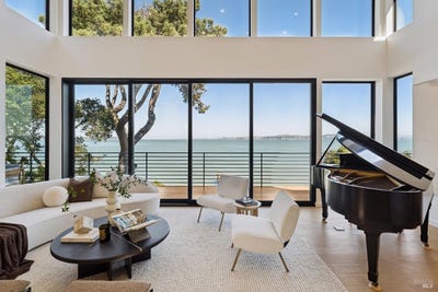 /international/us/5030-paradise-drive-tiburon-ca-110120040143/