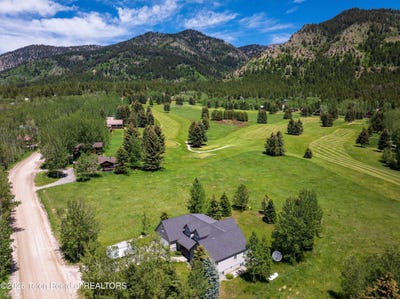 /international/us/604-vista-w-drive-star-valley-ranch-wy-110108540788/