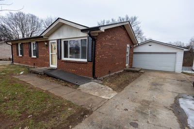 /international/us/182-barberry-ln-bardstown-ky-110105959574/
