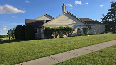 /international/us/53-odyssey-drive-tinley-park-il-110108908246/