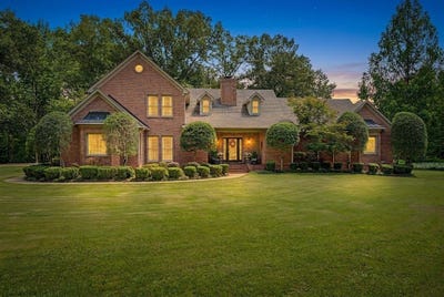 /international/us/11403-country-forest-cv-collierville-tn-110108381109/