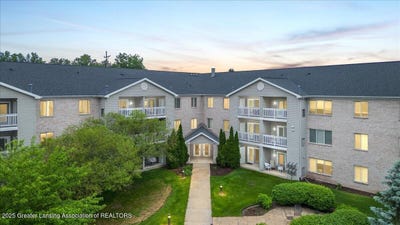 /international/us/338-w-saginaw-street-east-lansing-mi-110101054298/