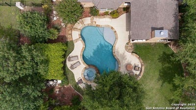 /international/us/25611-desert-rainbow-boerne-tx-110100831618/