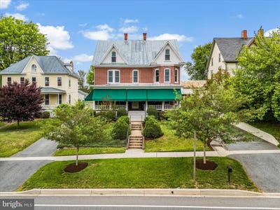 /international/us/19-e-main-street-middletown-md-110108362824/