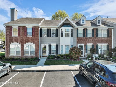 /international/us/106-wood-duck-court-freehold-nj-110107500682/