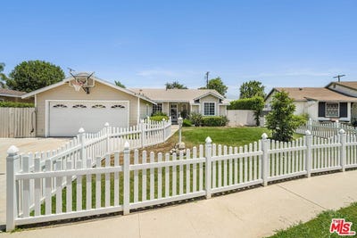 /international/us/9134-swinton-ave-north-hills-ca-110108769386/