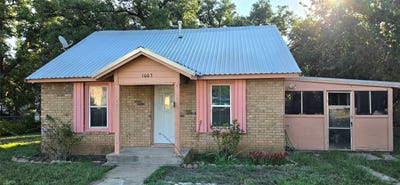 /international/us/1003-s-walnut-street-brady-tx-110120530895/