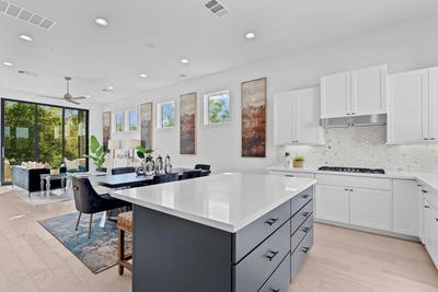 /international/us/5001-childers-path-austin-tx-110103360148/