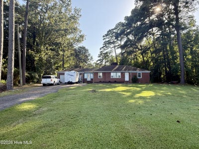 /international/us/2015-n-road-street-elizabeth-city-nc-110120123831/