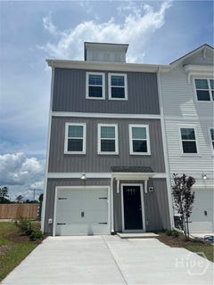 /international/us/137-simms-way-hinesville-ga-110108237736/