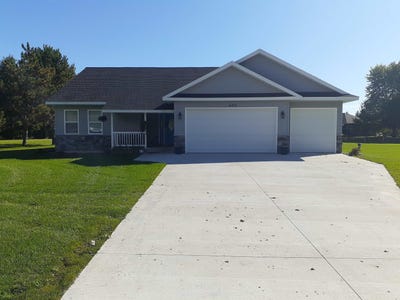 /international/us/4910-pine-needle-way-wisconsin-rapids-wi-110108796534/