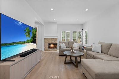 /international/us/2411-mira-monte-court-tustin-ca-110099234182/