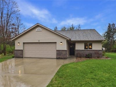 /international/us/440-tony-street-osceola-wi-110107635828/