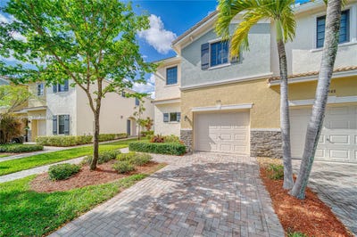 /international/us/350-ne-194th-ter-miami-fl-110091601654/