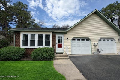 /international/us/8a-canton-drive-whiting-nj-110107028469/