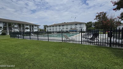 /international/us/456-racine-drive-wilmington-nc-110103297627/