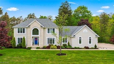 /international/us/10830-lakebrook-drive-kirtland-oh-110108063758/